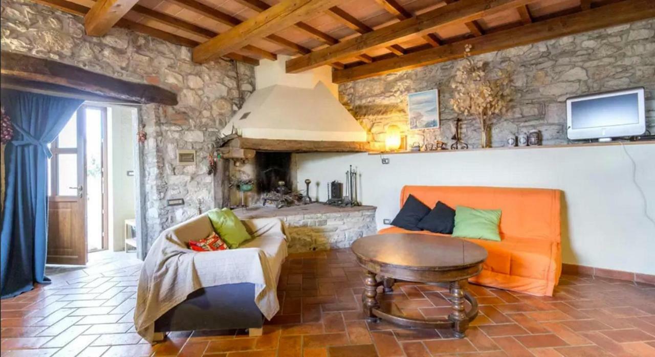 Casa Mazzocchi Vista Su Poppi别墅 外观 照片